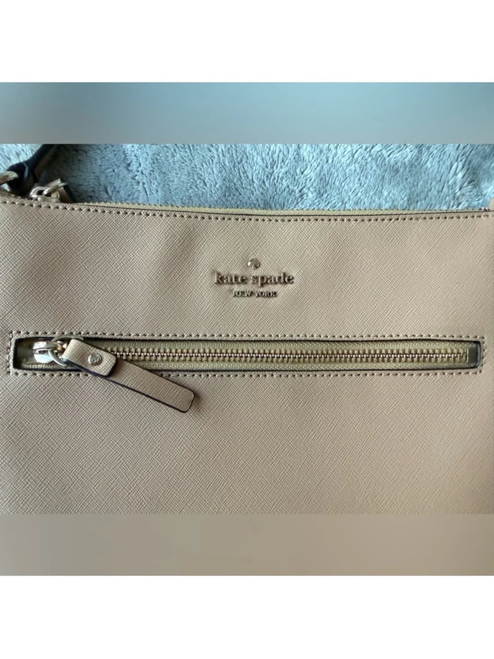 kate spade reposhing this